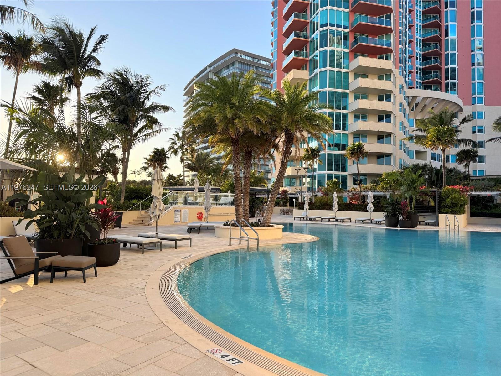 image South Pointe Towers26