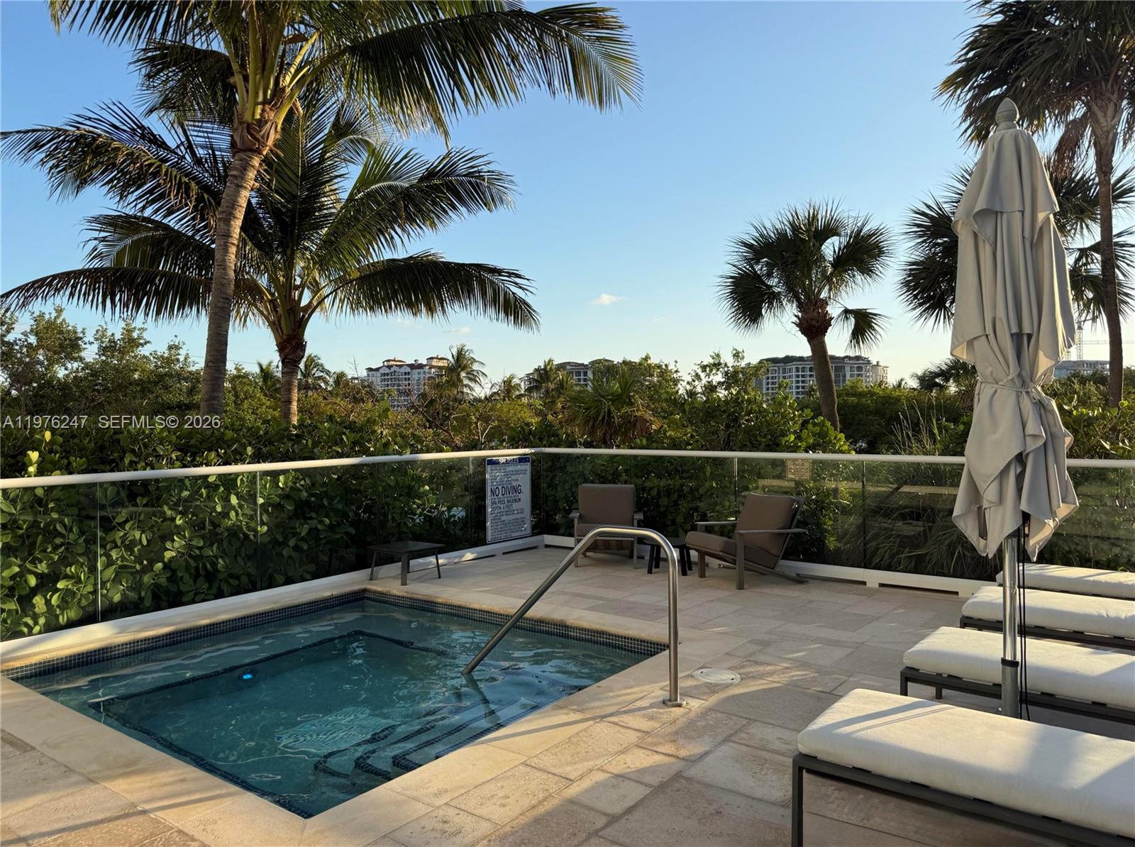 image South Pointe Towers27