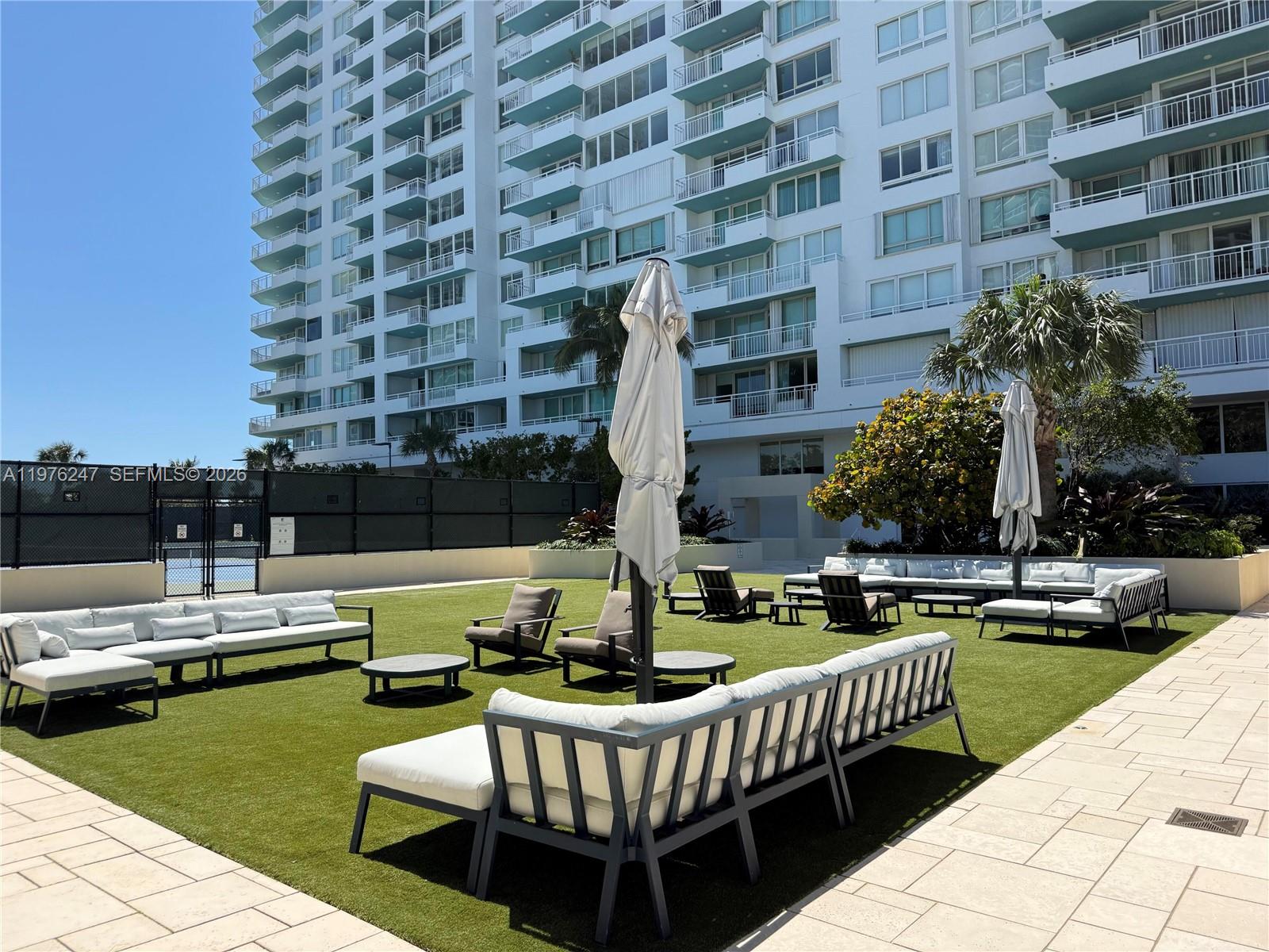 image South Pointe Towers30