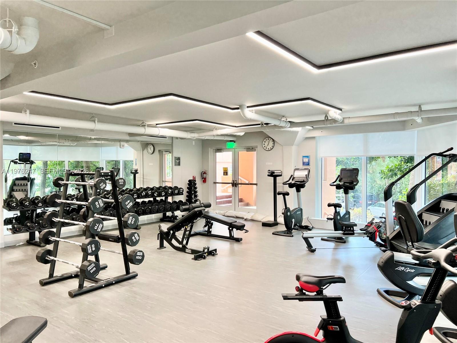 image South Pointe Towers35