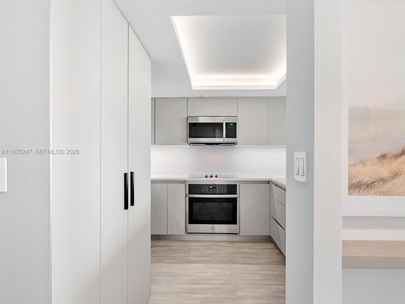 image South Pointe Towers8