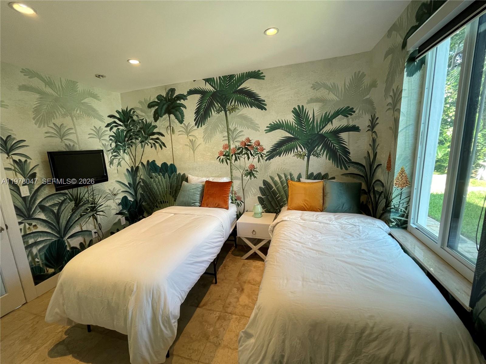 3483 Chase Ave Miami Beach, FL 33140