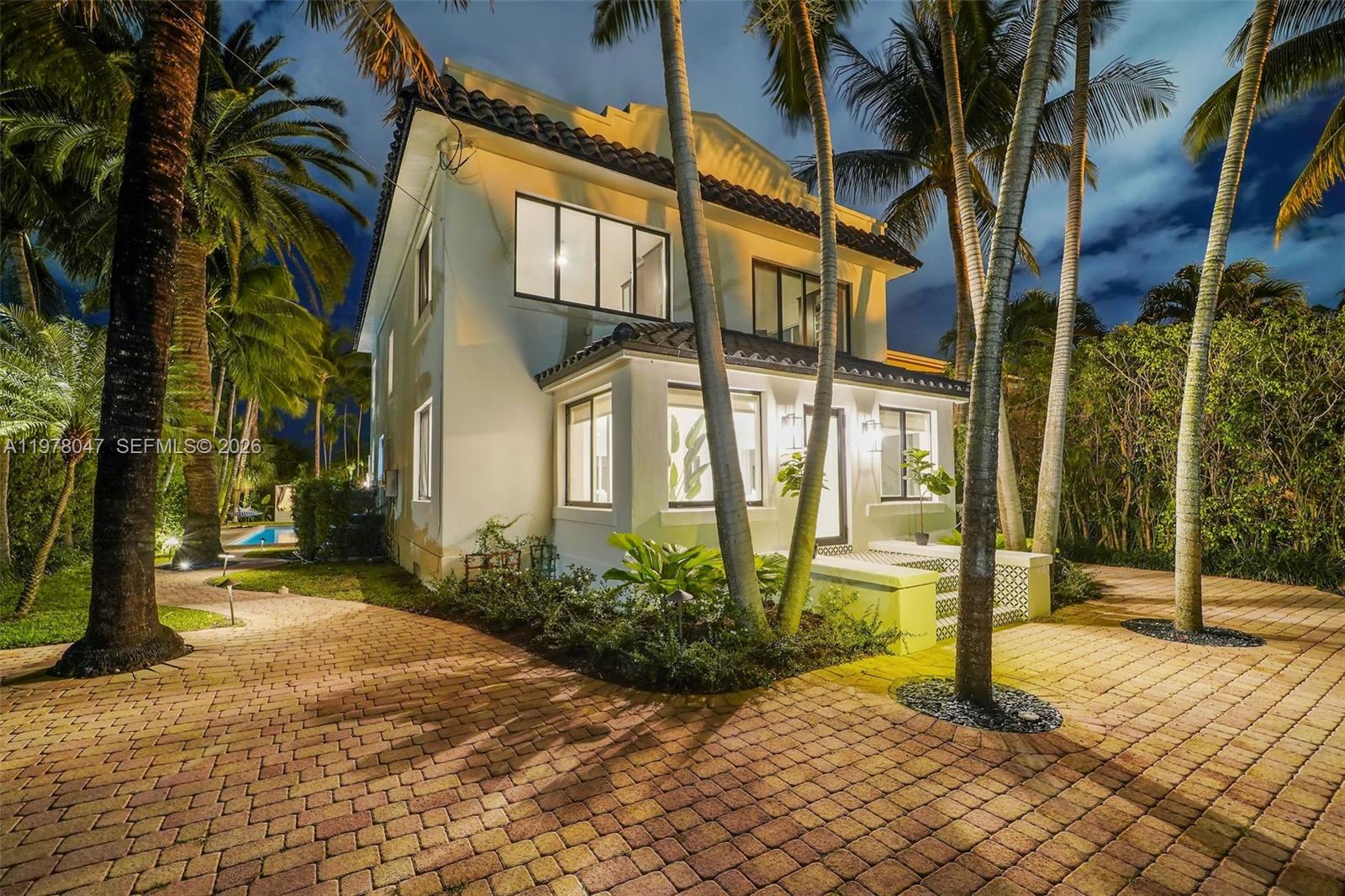 3483 Chase Ave Miami Beach, FL 33140