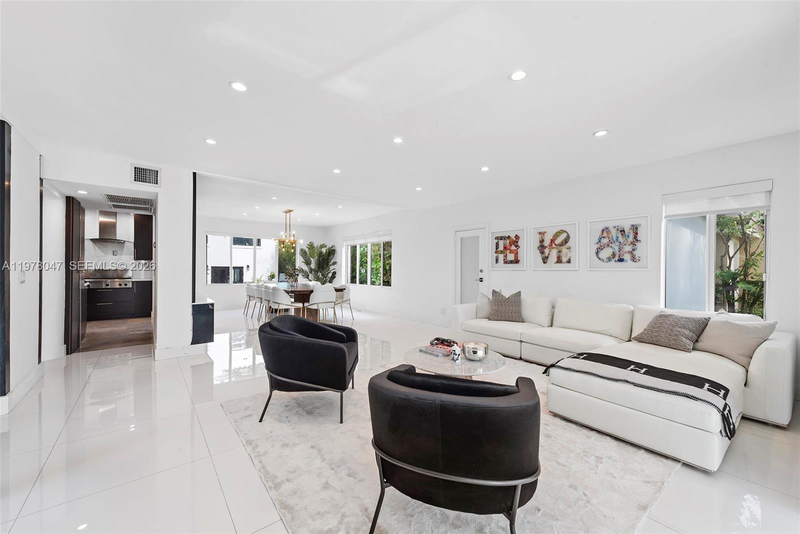 3483 Chase Ave Miami Beach, FL 33140