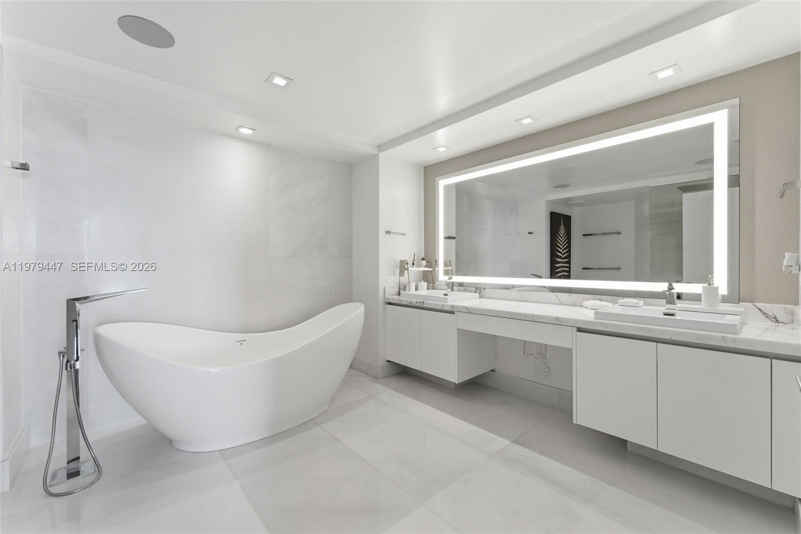 330 Sunny Isles Blvd #5-2304 Sunny Isles Beach, FL 33160