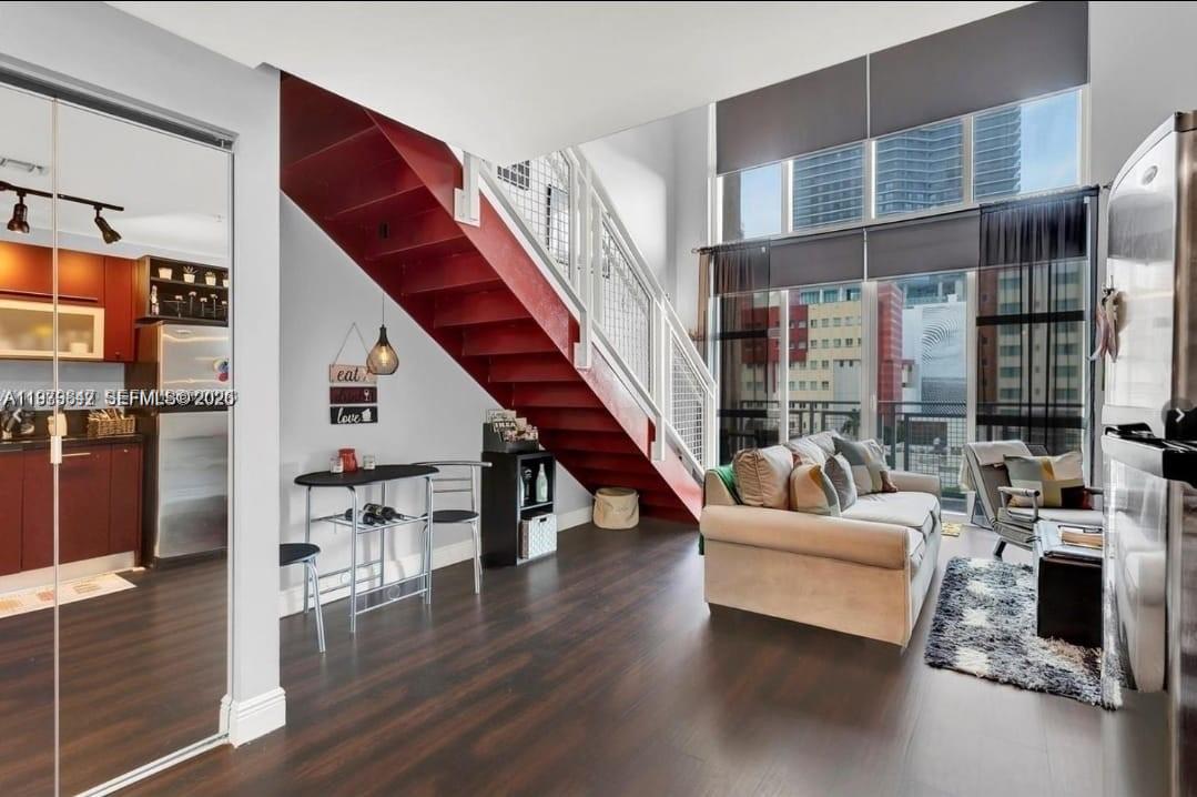 244 NE Biscayne Blvd #440 Miami, FL 33132