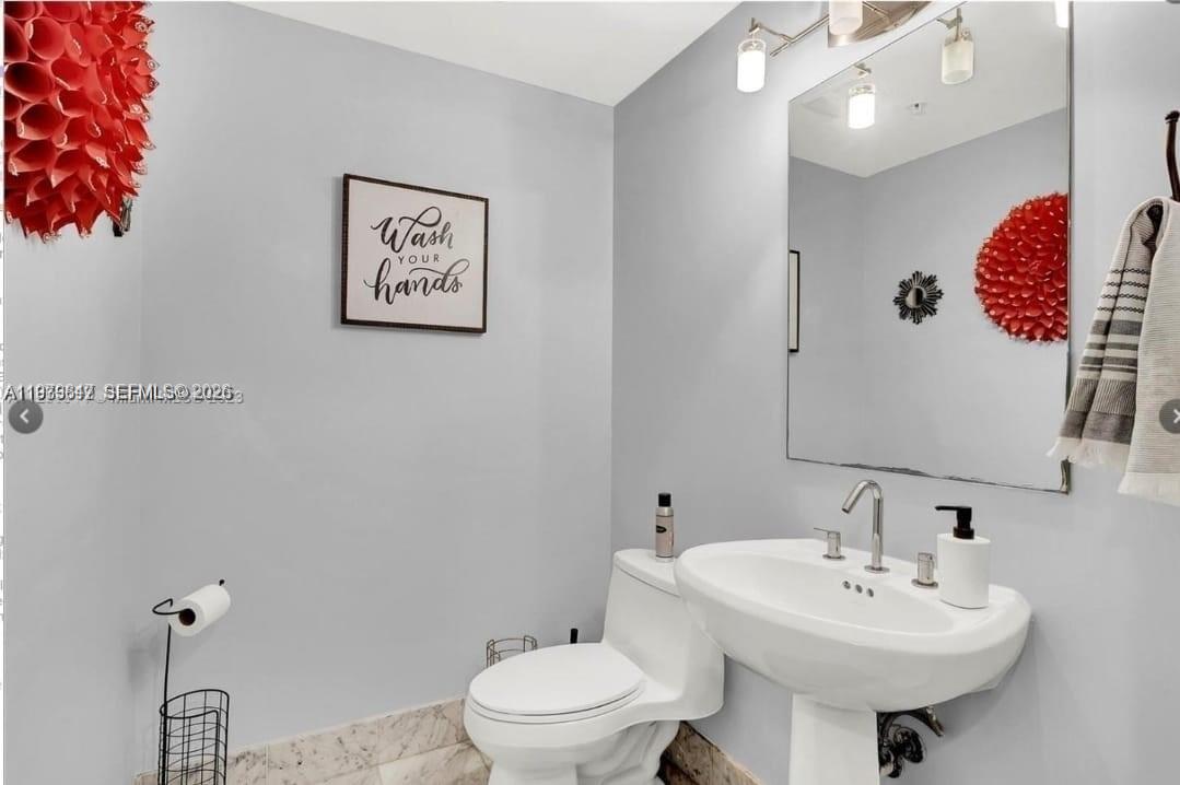 244 NE Biscayne Blvd #440 Miami, FL 33132