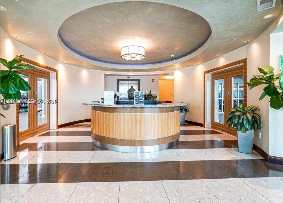 244 NE Biscayne Blvd #440 Miami, FL 33132