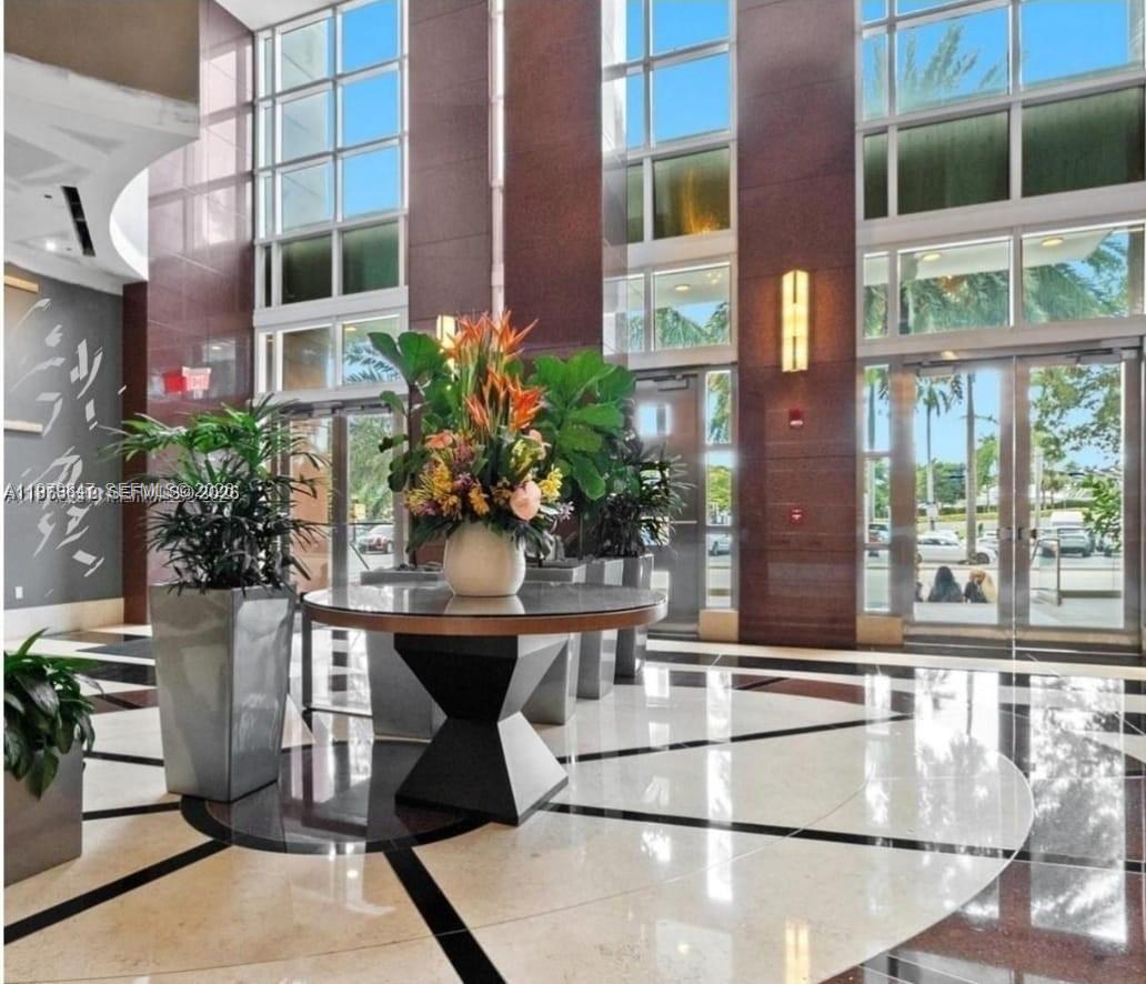 244 NE Biscayne Blvd #440 Miami, FL 33132