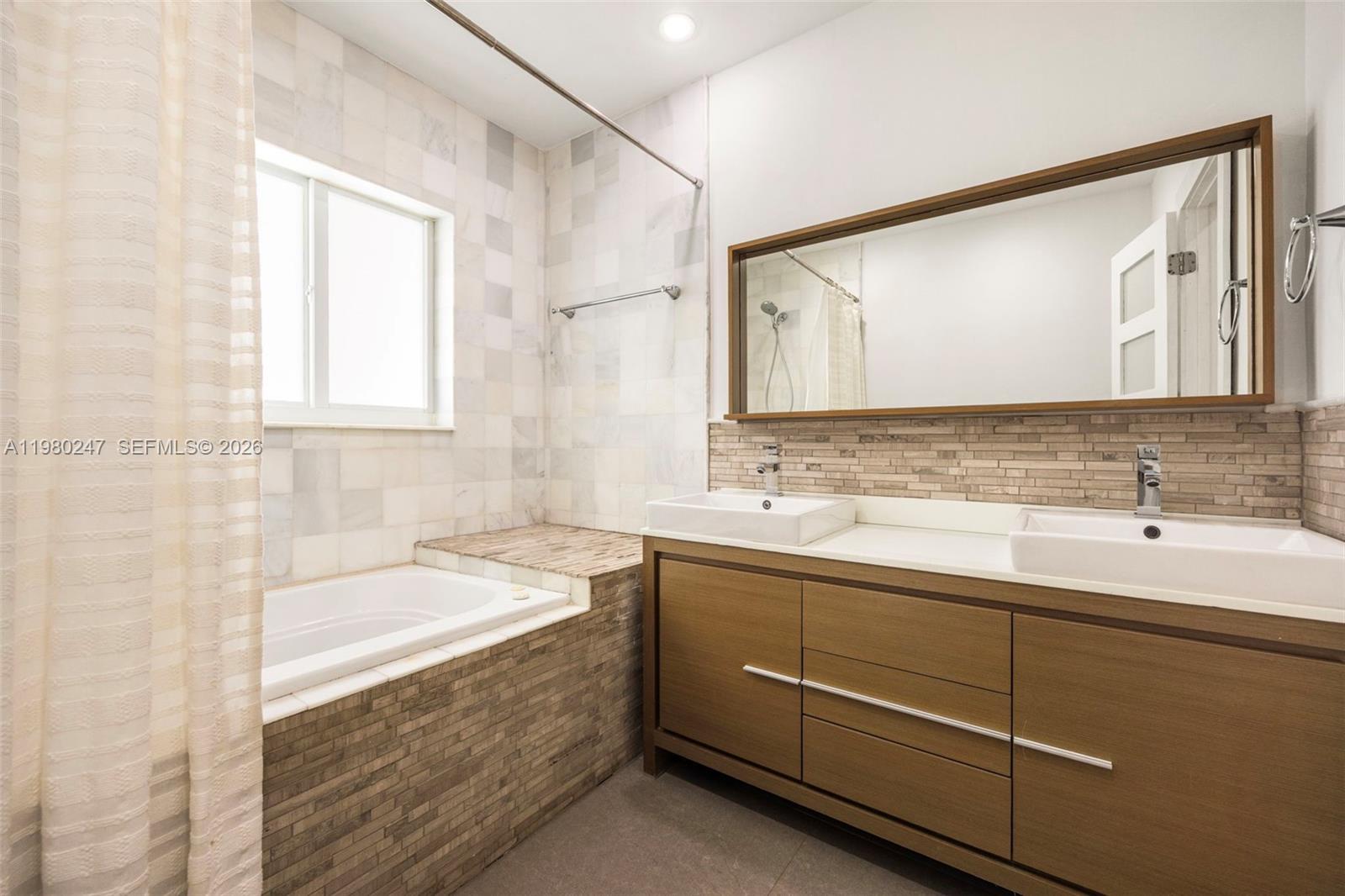 6609 SW 62nd Ter South Miami, FL 33143