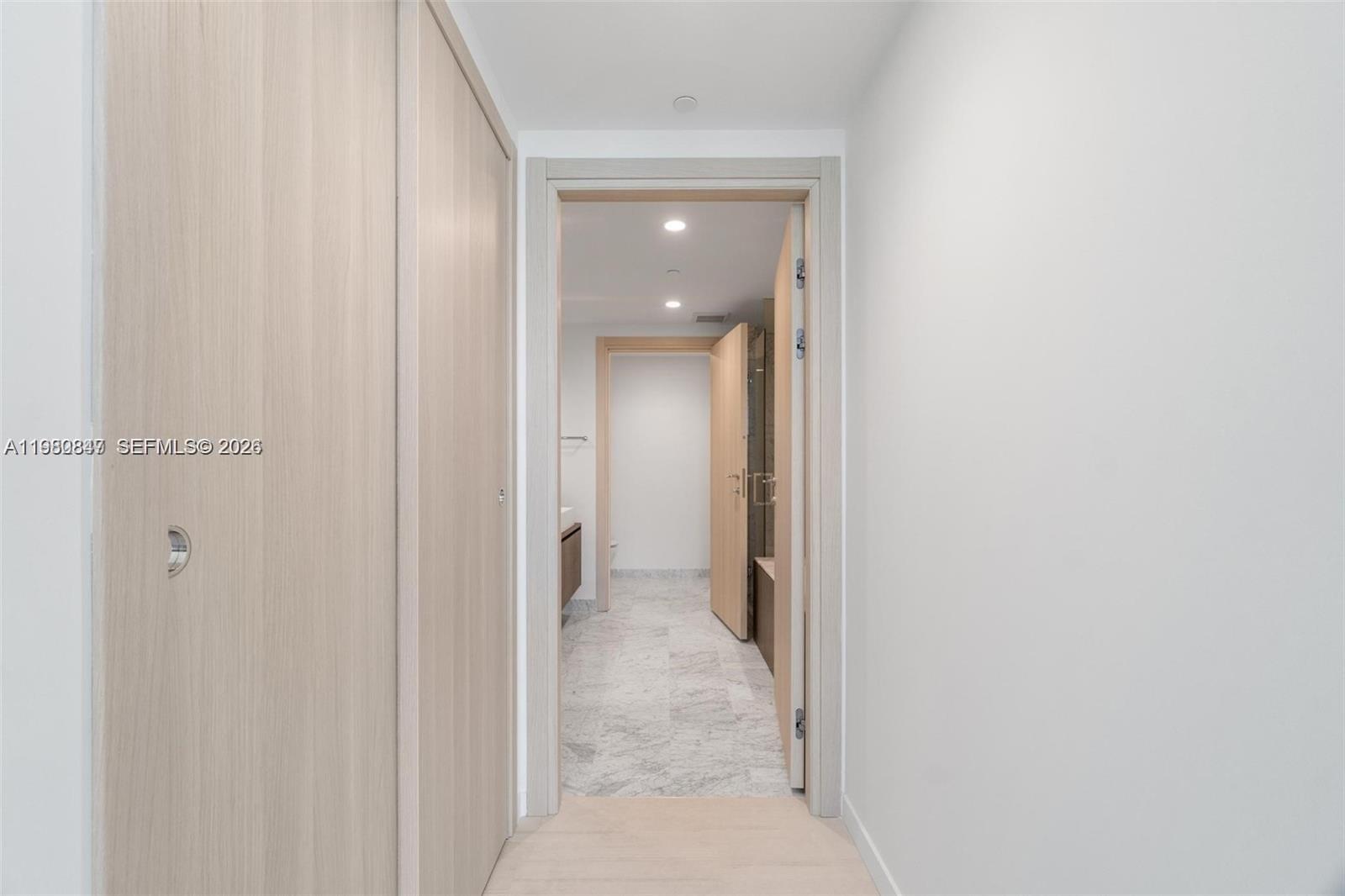 1000 Brickell Plz #3310 Miami, FL 33131