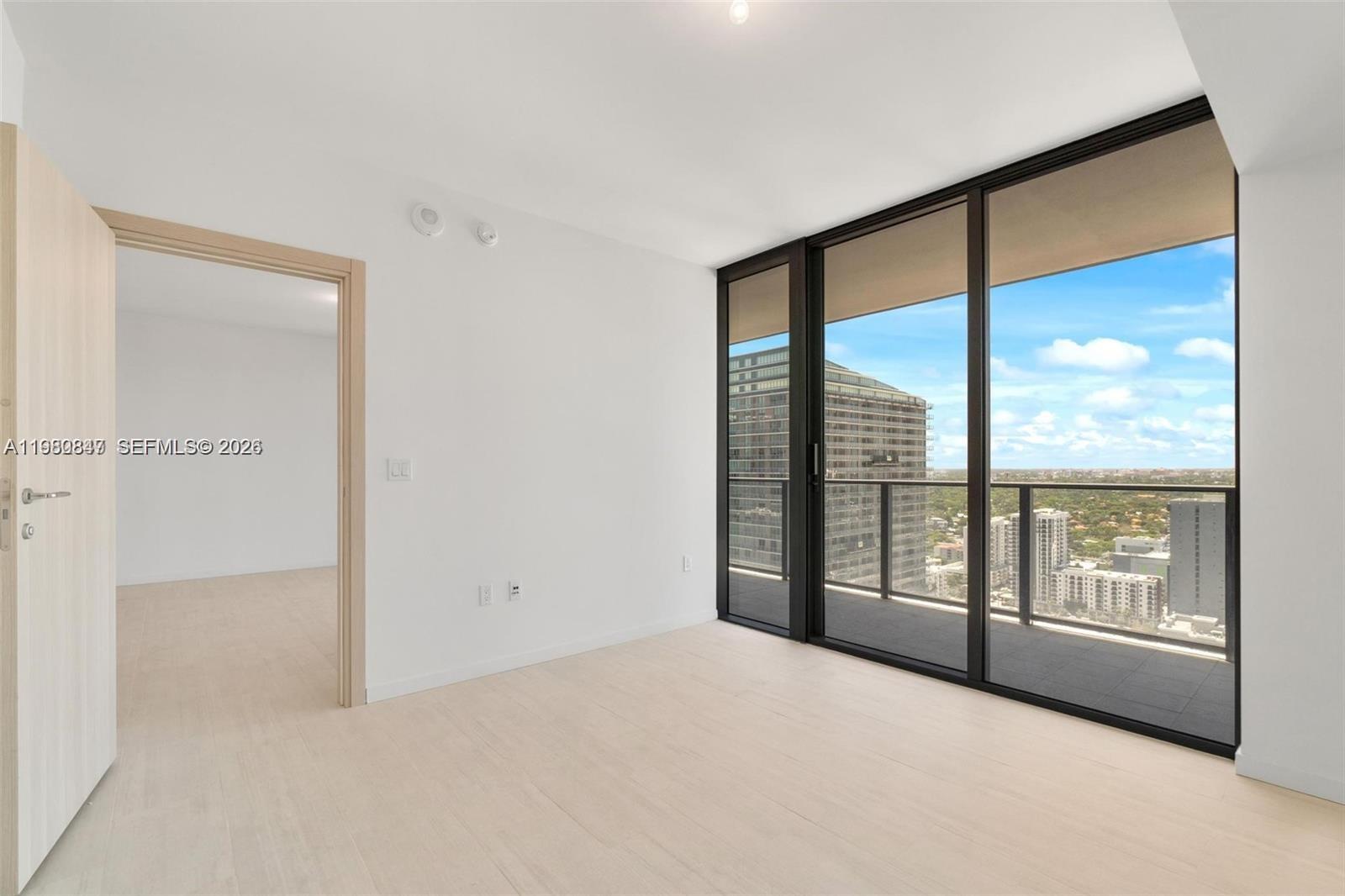 1000 Brickell Plz #3310 Miami, FL 33131
