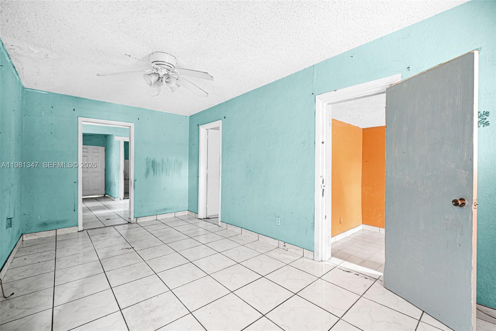 2415 NW 15th St Miami, FL 33125