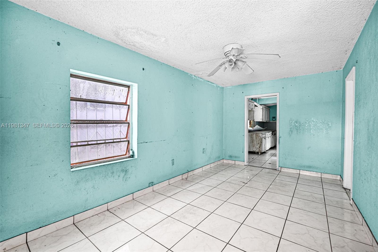 2415 NW 15th St Miami, FL 33125