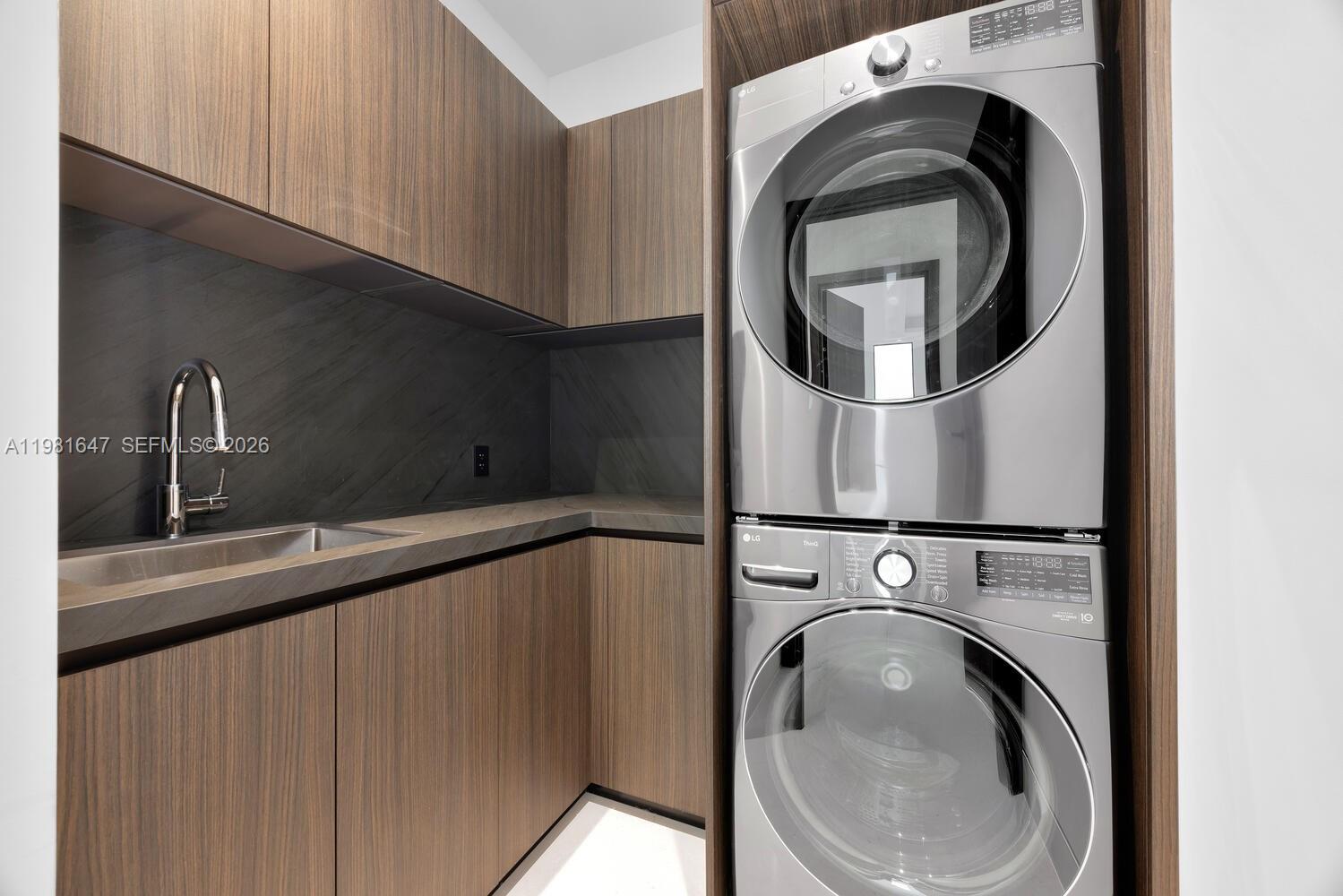 4231 SW 11th St Miami, FL 33134