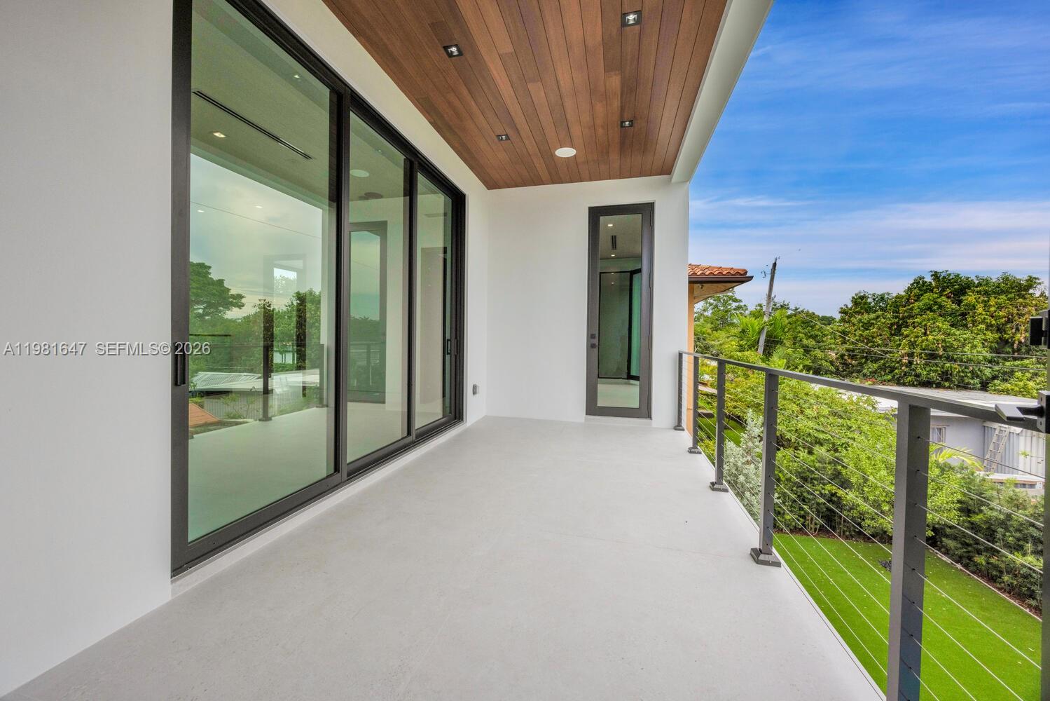 4231 SW 11th St Miami, FL 33134