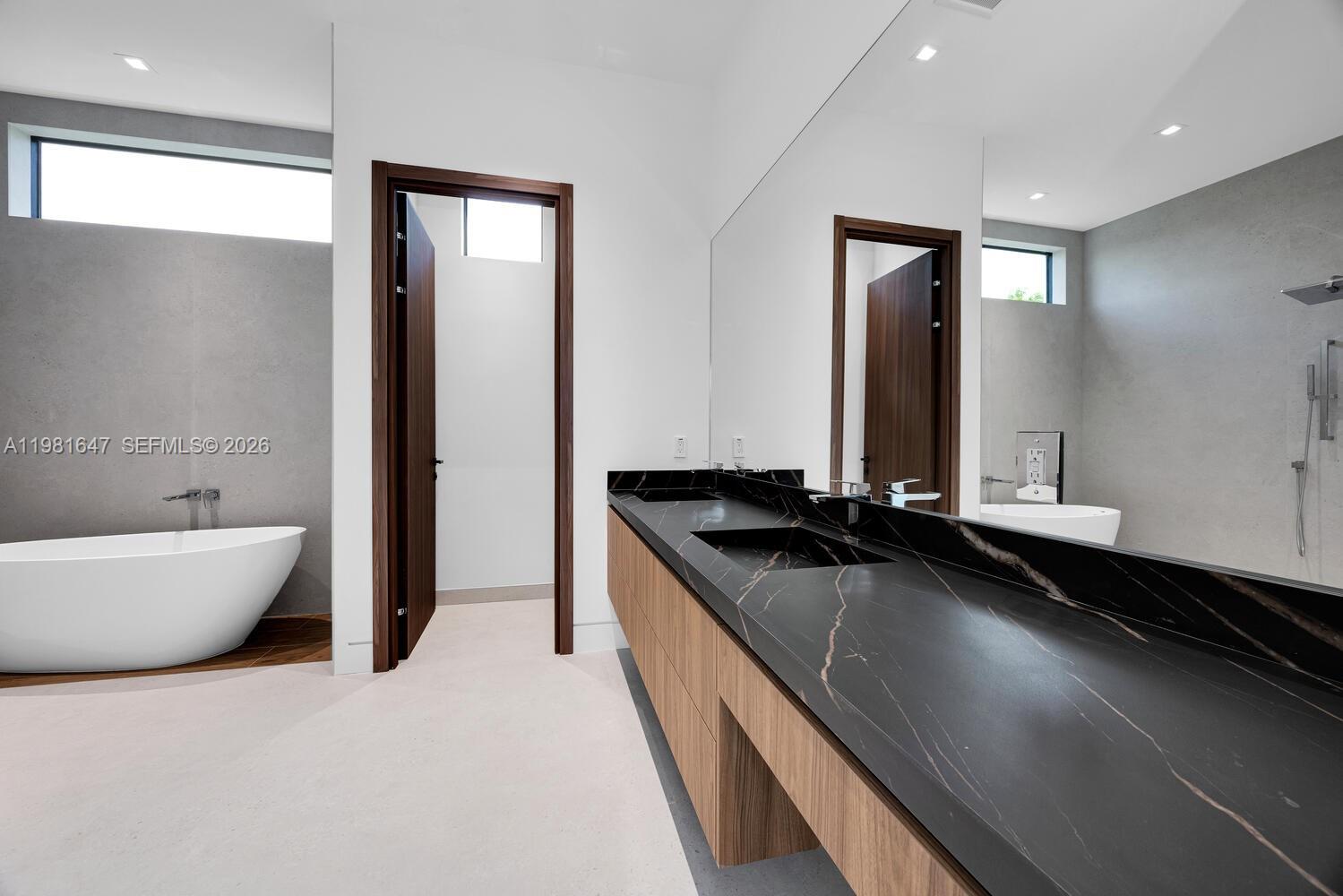 4231 SW 11th St Miami, FL 33134