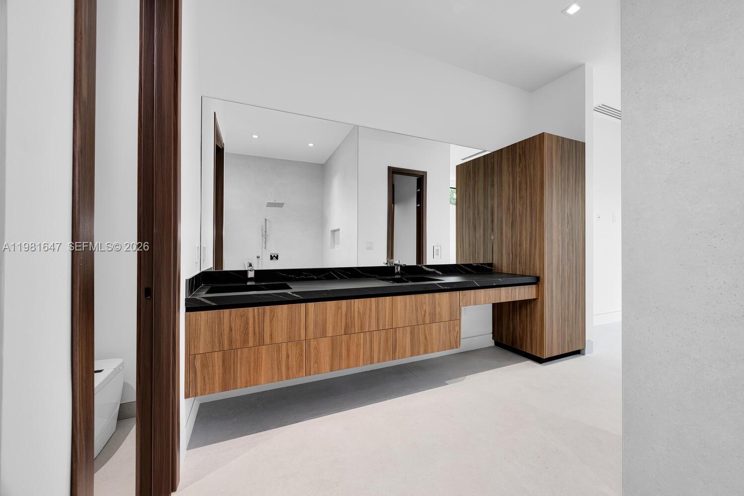 4231 SW 11th St Miami, FL 33134