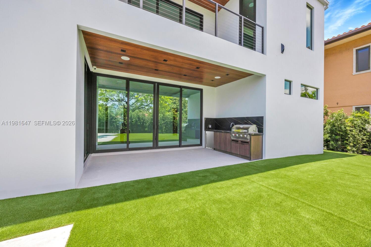 4231 SW 11th St Miami, FL 33134