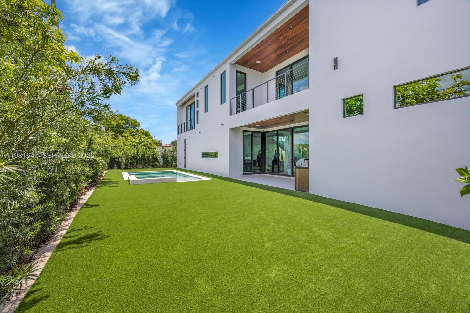 4231 SW 11th St Miami, FL 33134