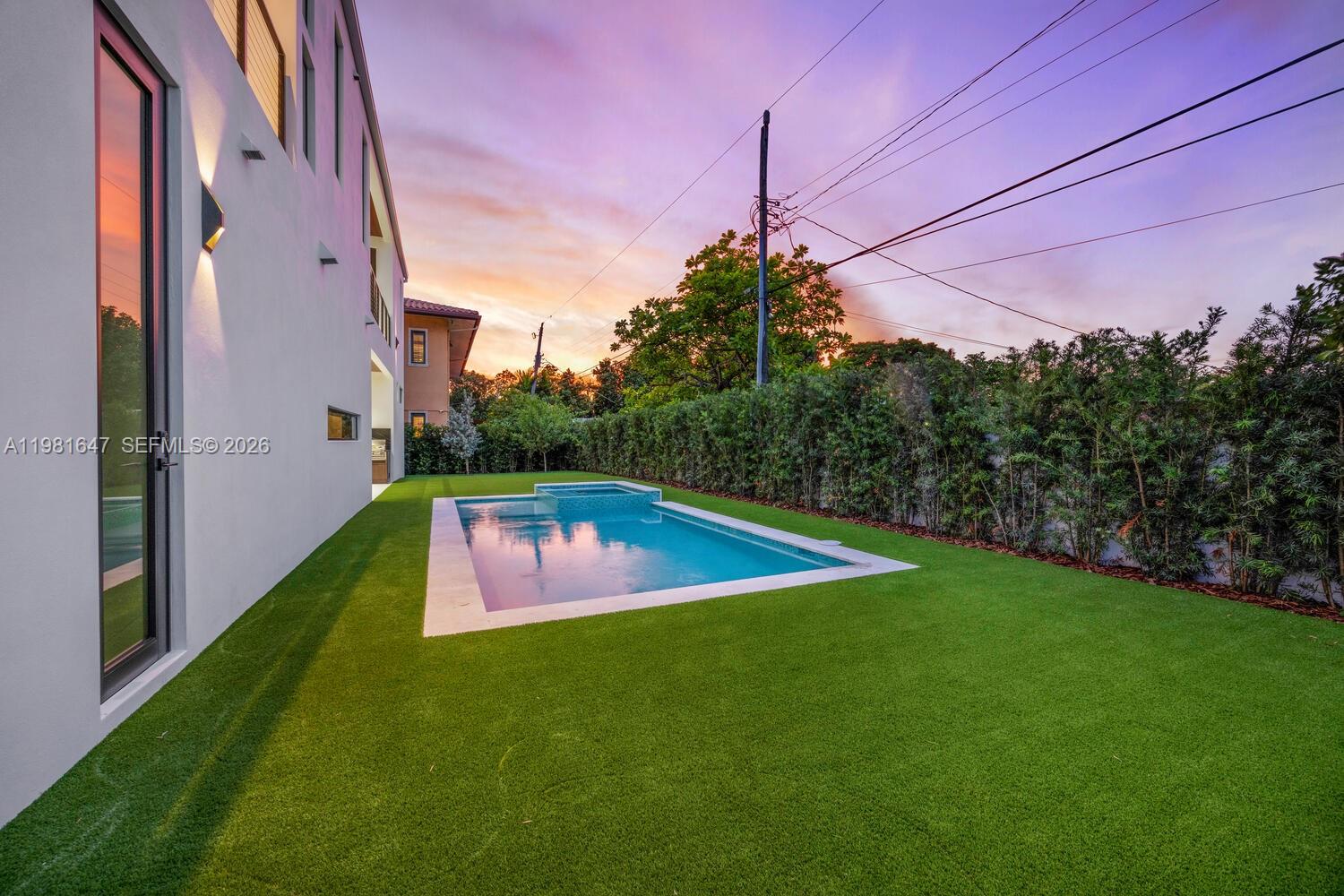 4231 SW 11th St Miami, FL 33134