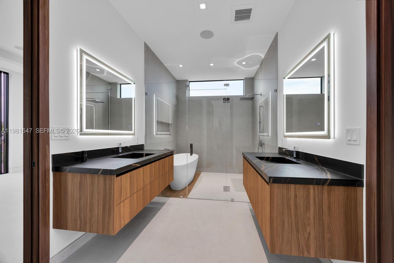 4231 SW 11th St Miami, FL 33134