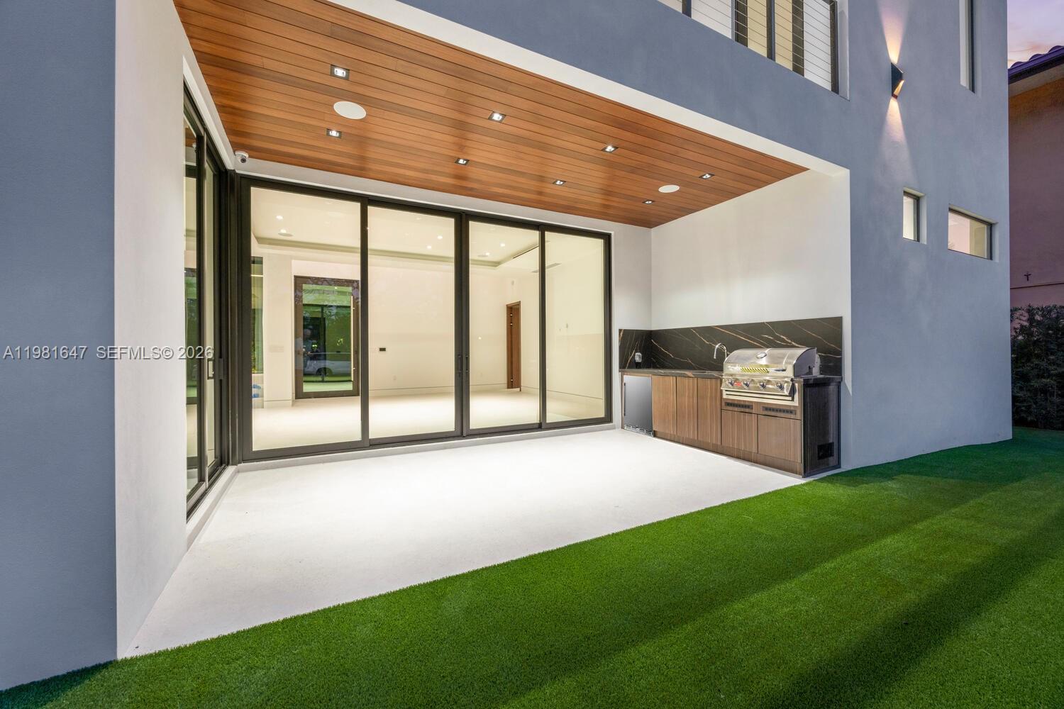 4231 SW 11th St Miami, FL 33134