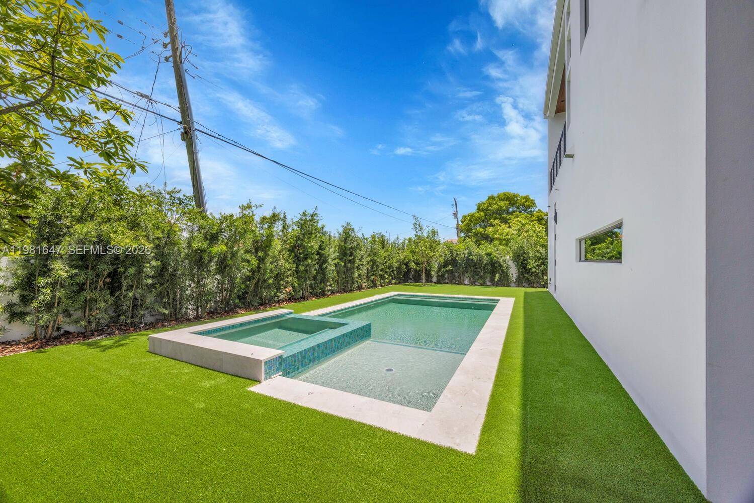 4231 SW 11th St Miami, FL 33134