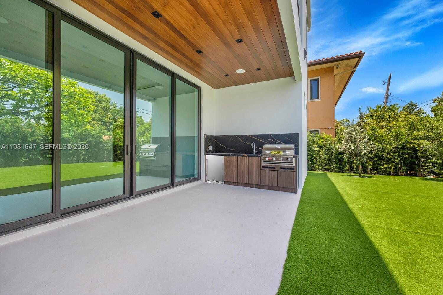 4231 SW 11th St Miami, FL 33134