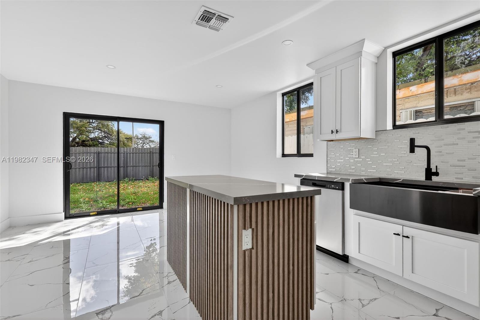 4313 NW 32nd Ave #4313 Miami, FL 33142