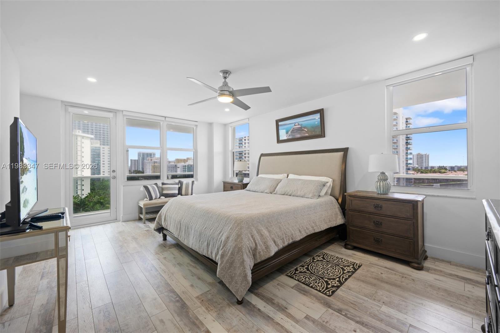 3725 S Ocean Dr #924 Hollywood, FL 33019