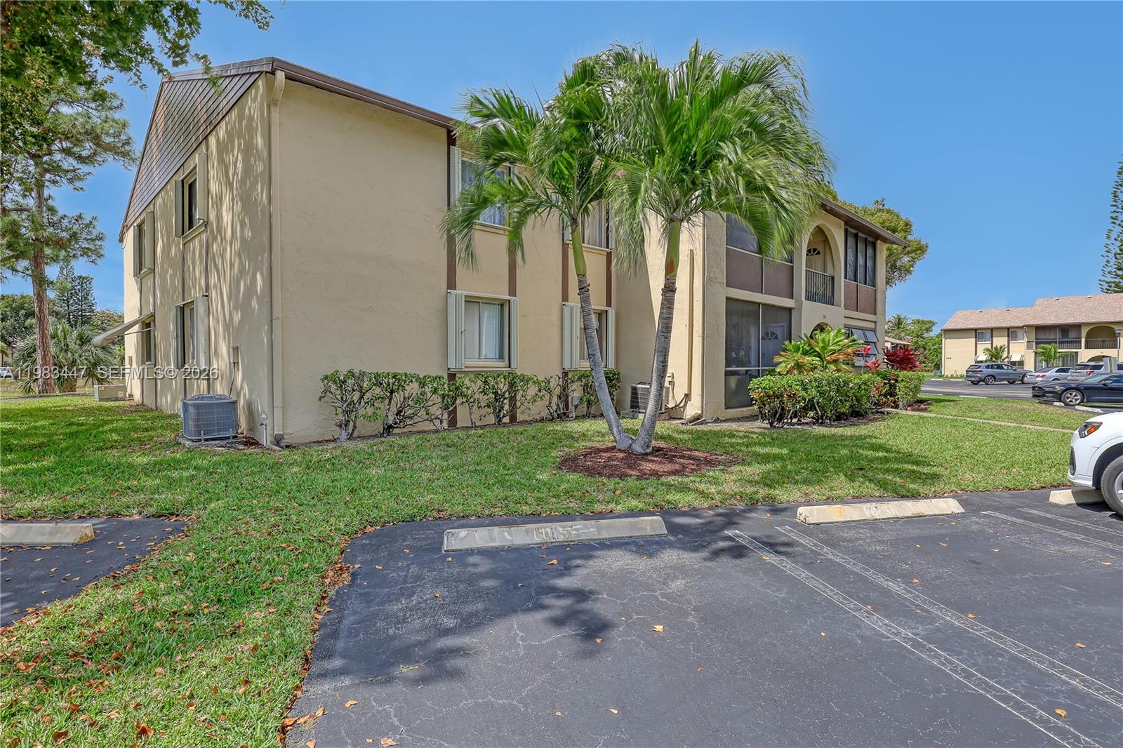 Undisclosed Address Green Acres, FL 33463