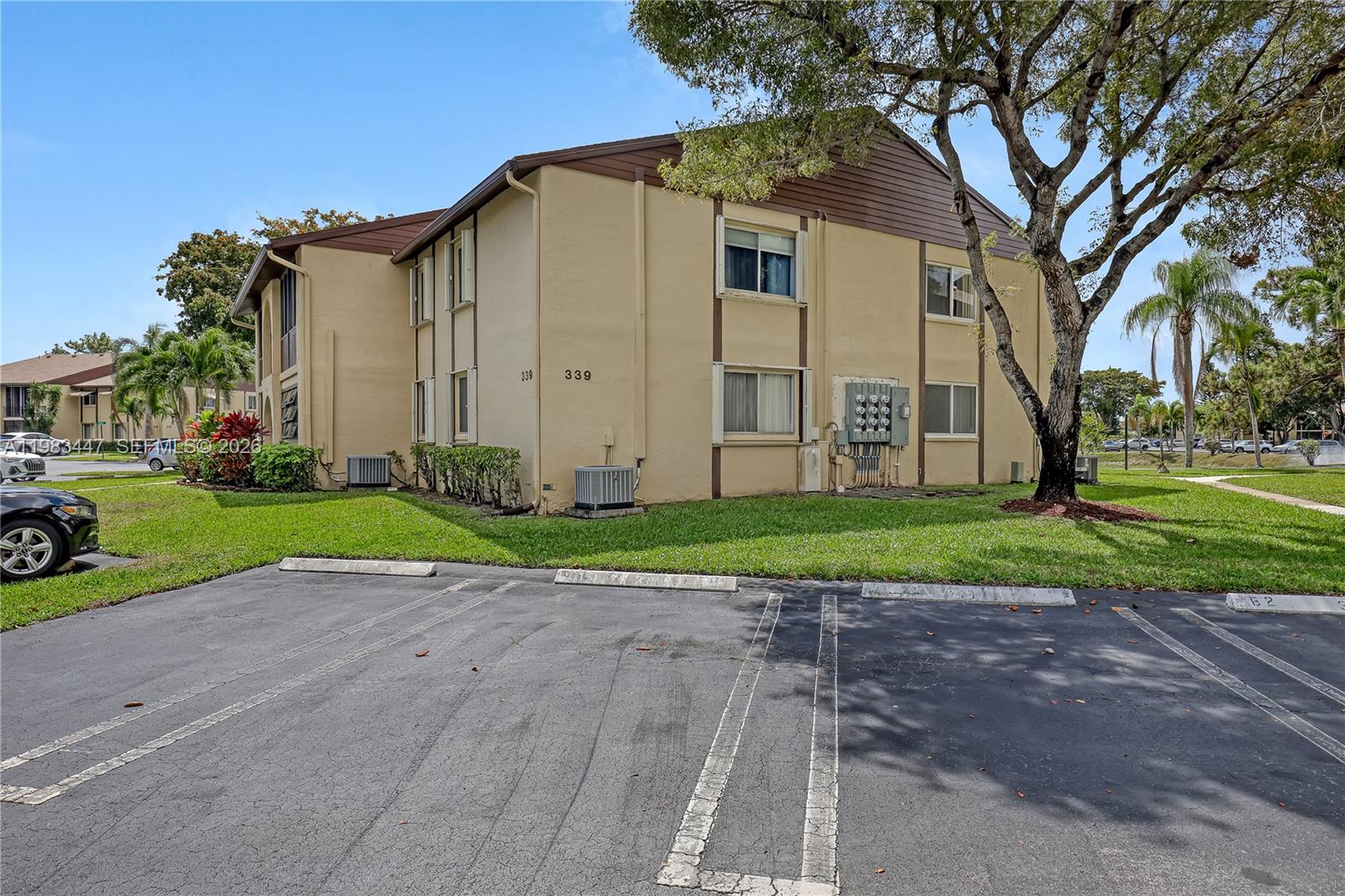 Undisclosed Address Green Acres, FL 33463