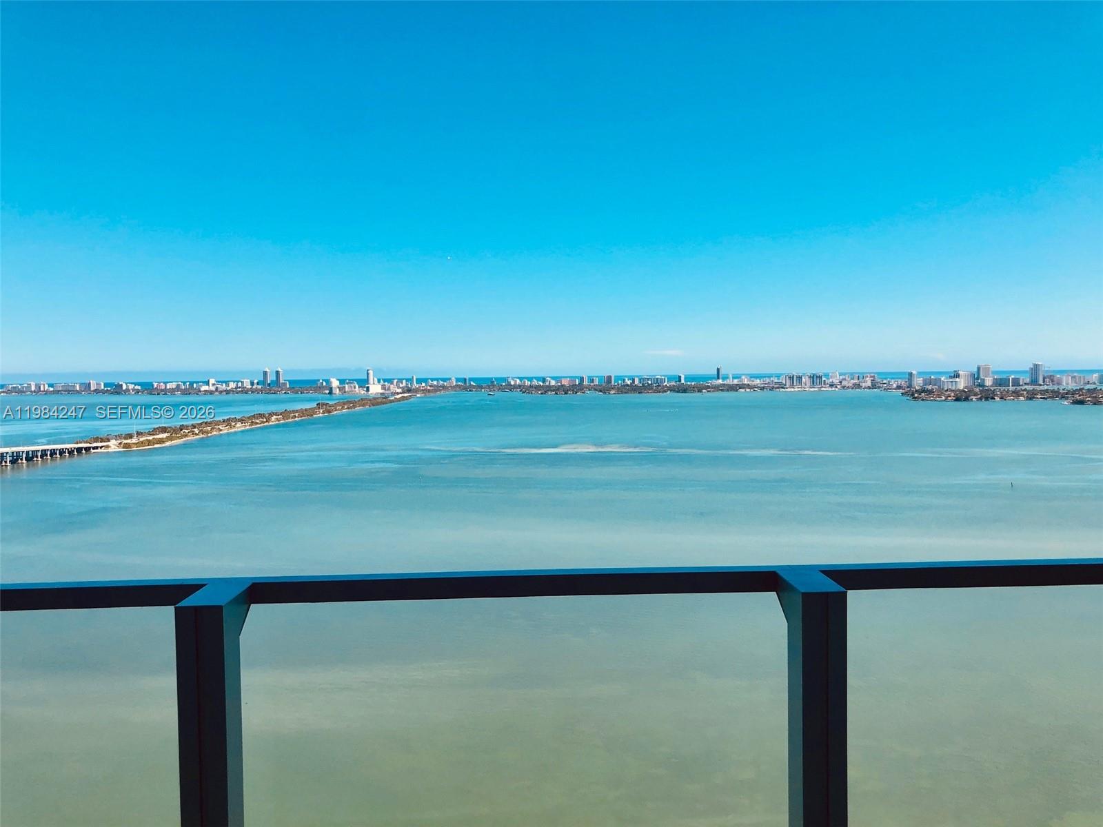 image Biscayne Beach1