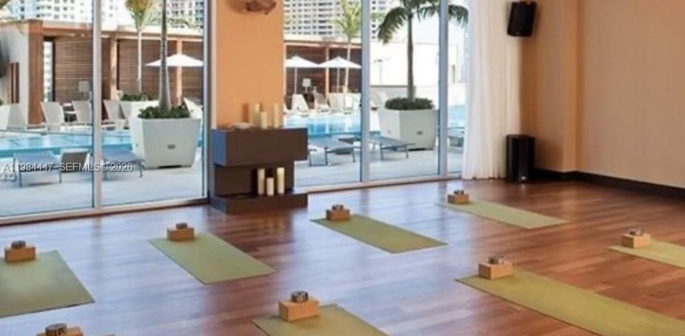 200 Biscayne Blvd Way #3610 Miami, FL 33131