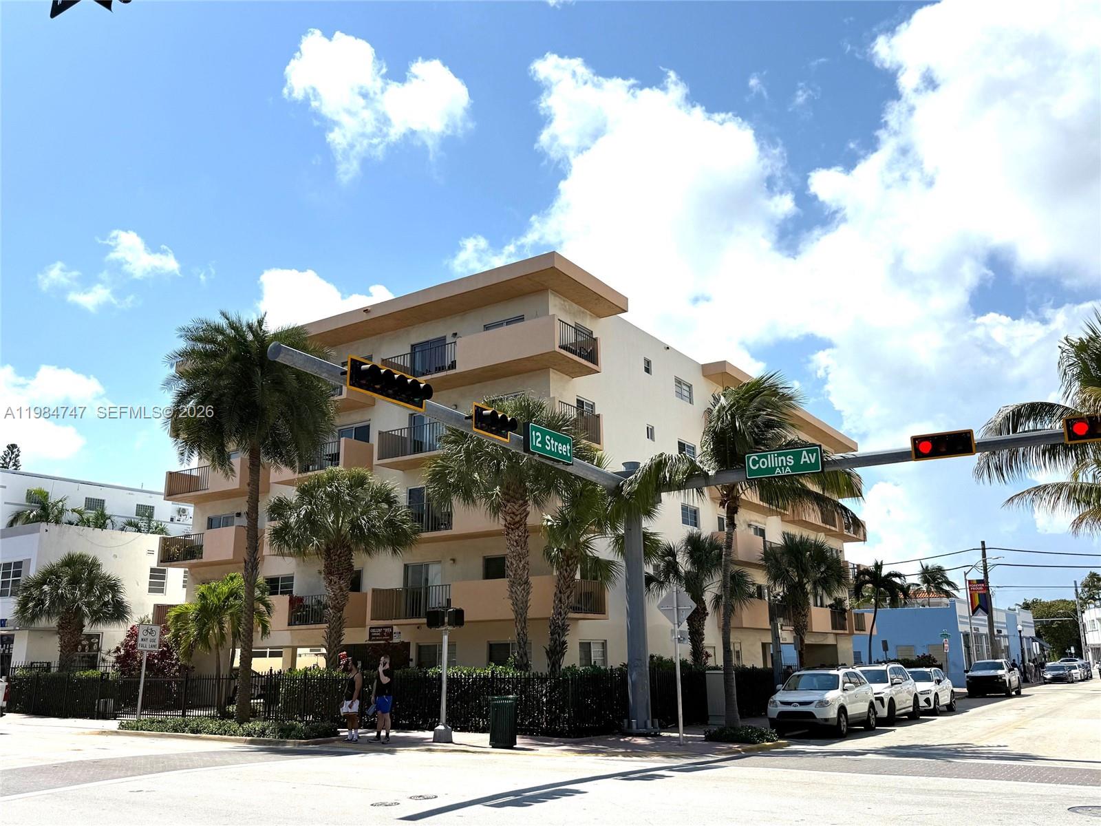 1150 Collins Ave #301