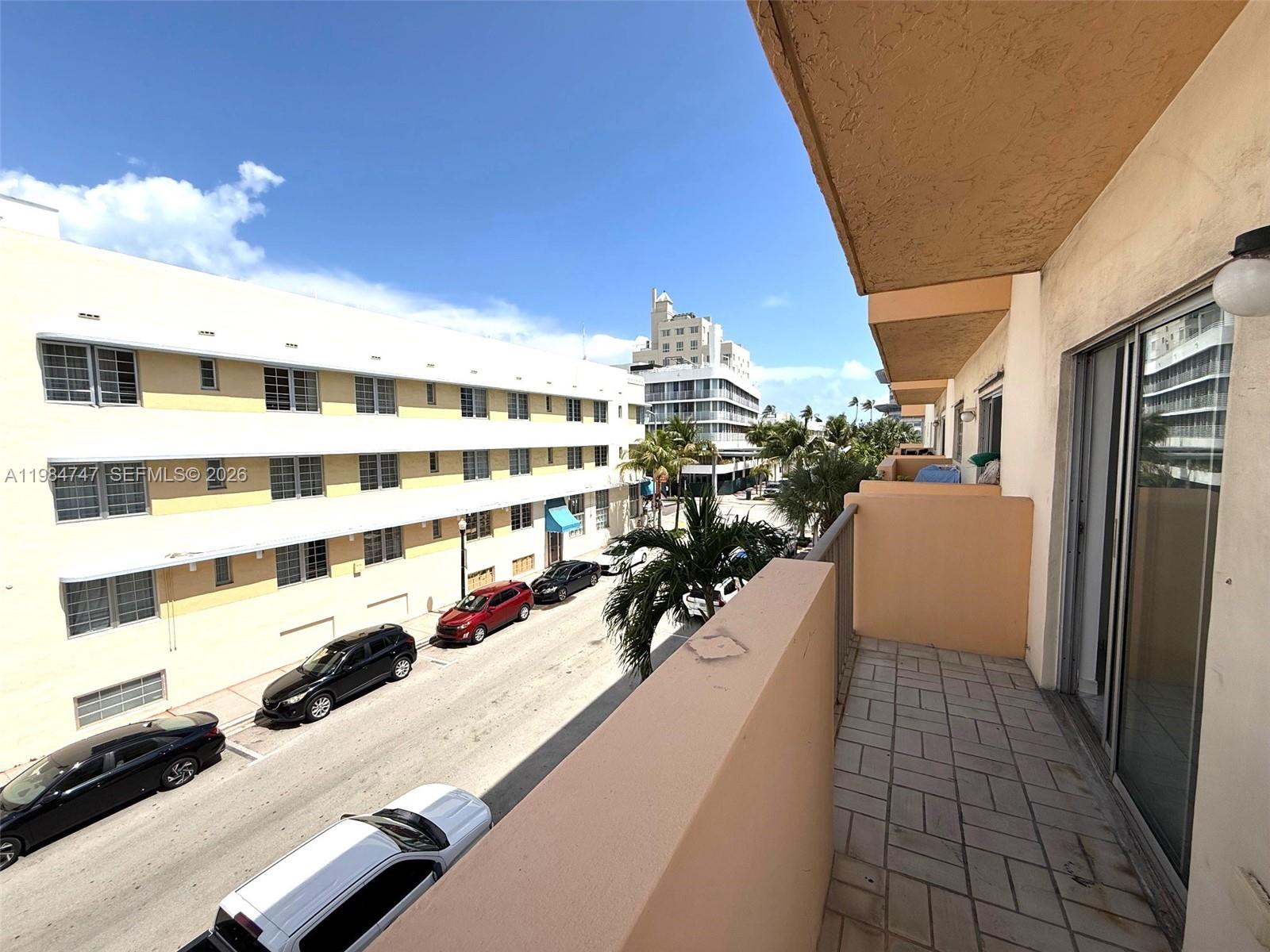 1150 Collins Ave #301 Miami Beach, FL 33139