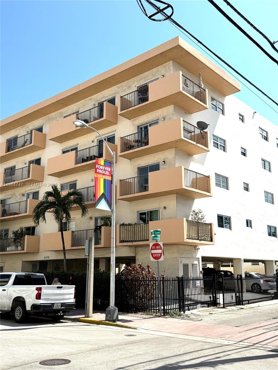 1150 Collins Ave #301 Miami Beach, FL 33139