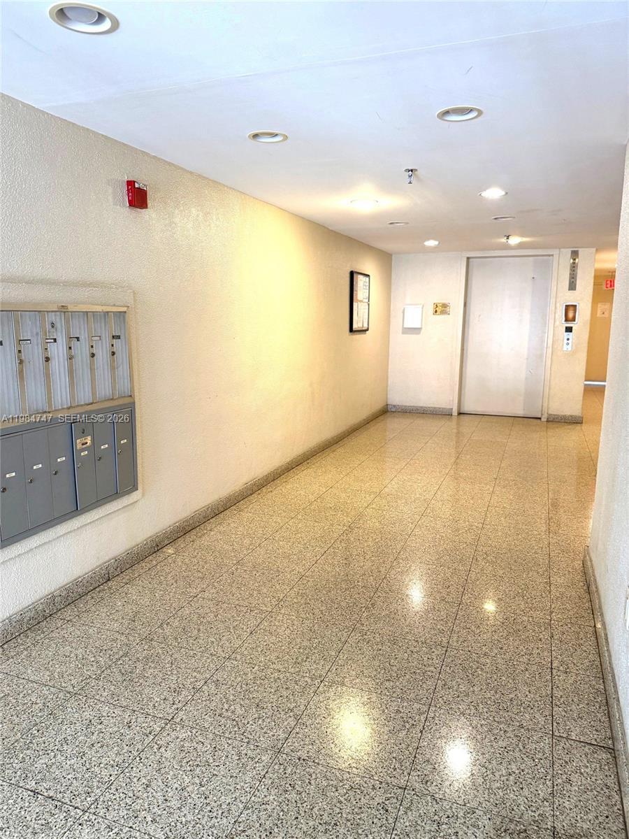 1150 Collins Ave #301 Miami Beach, FL 33139