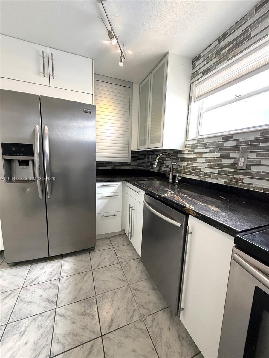 1150 Collins Ave #301 Miami Beach, FL 33139