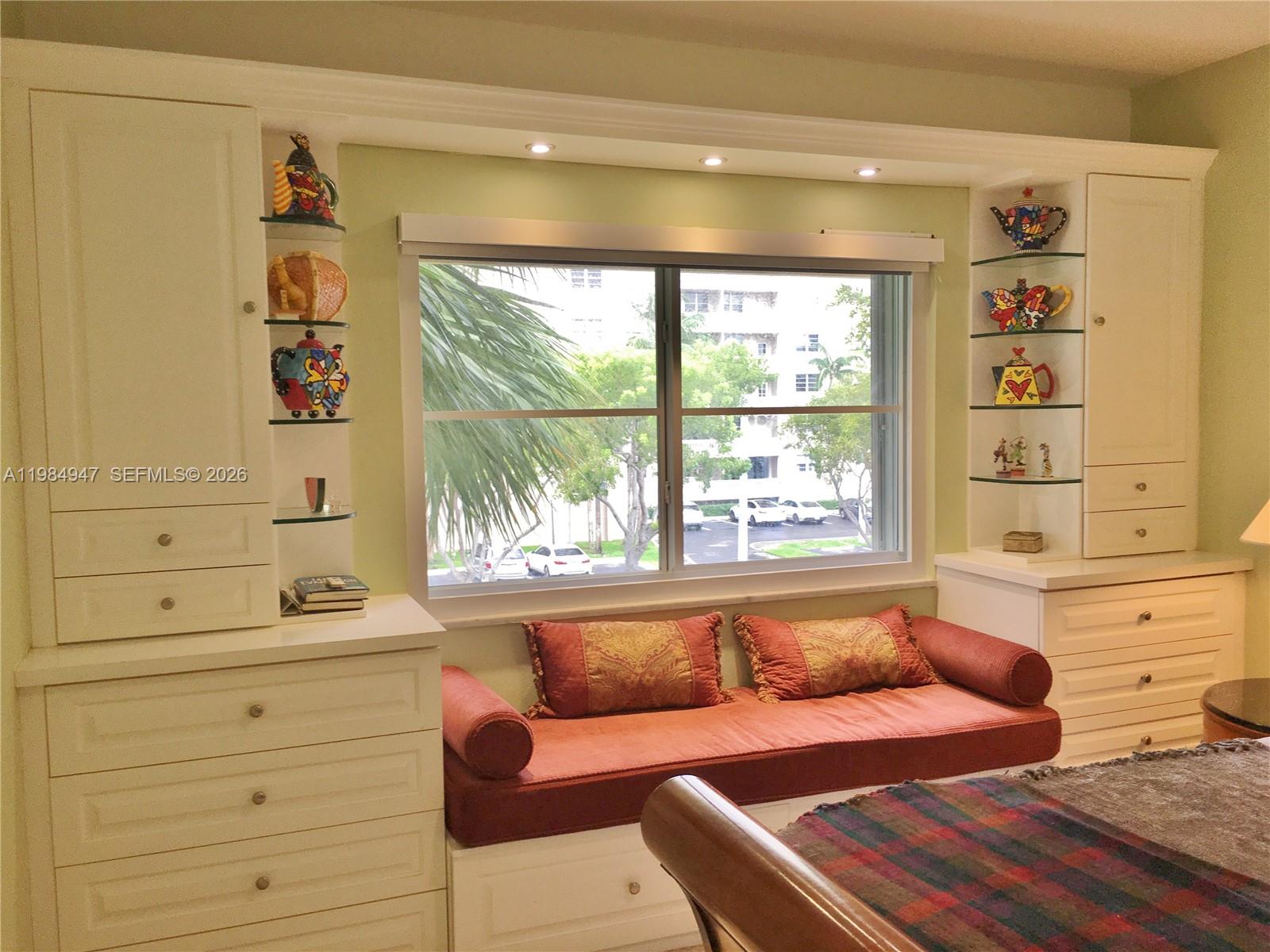 100 Edgewater Dr #342 Coral Gables, FL 33133