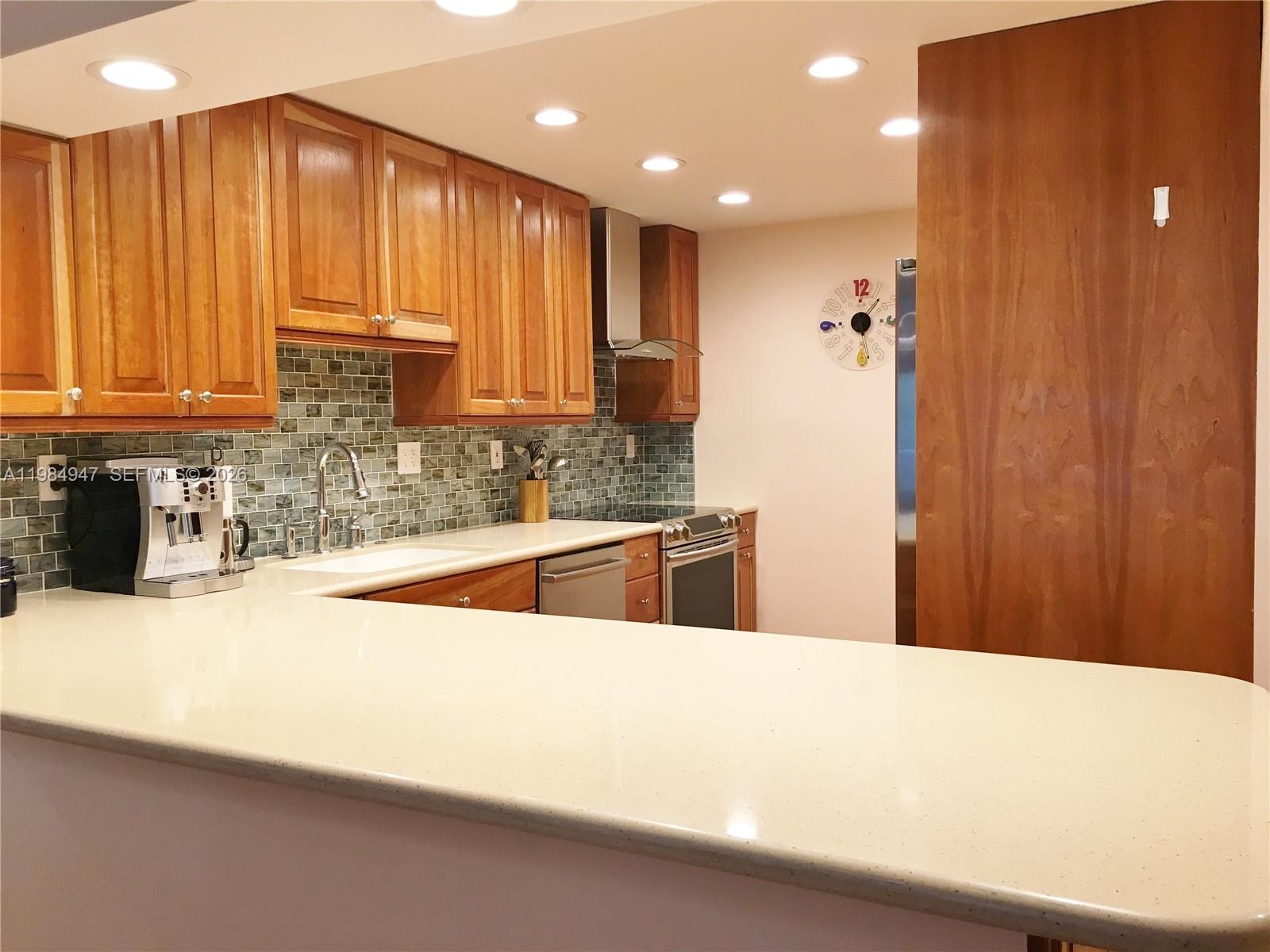 100 Edgewater Dr #342 Coral Gables, FL 33133