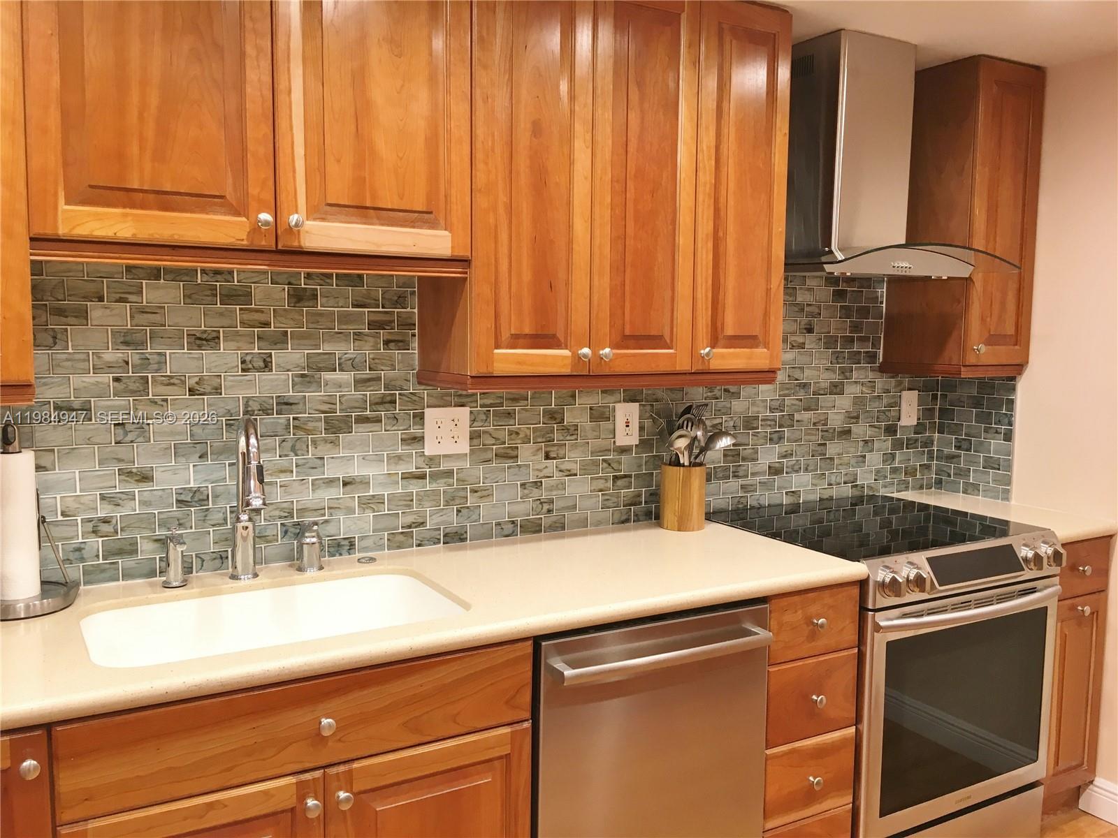 100 Edgewater Dr #342 Coral Gables, FL 33133