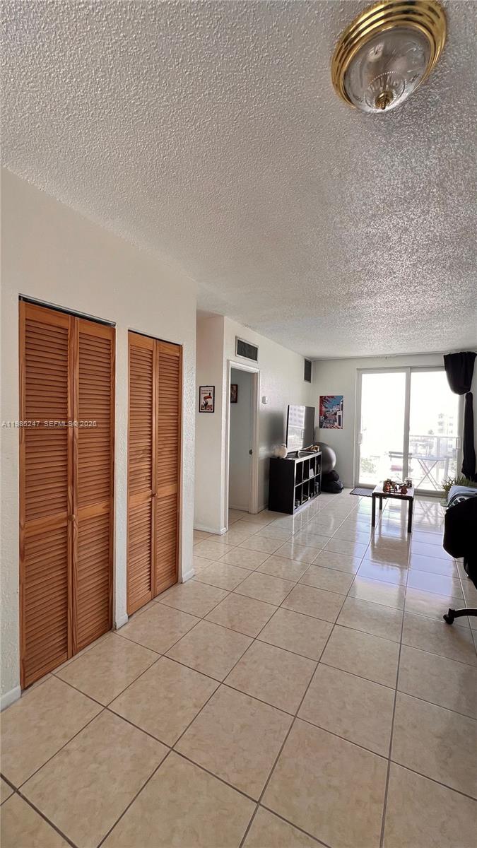 1750 James Ave #10E Miami Beach, FL 33139