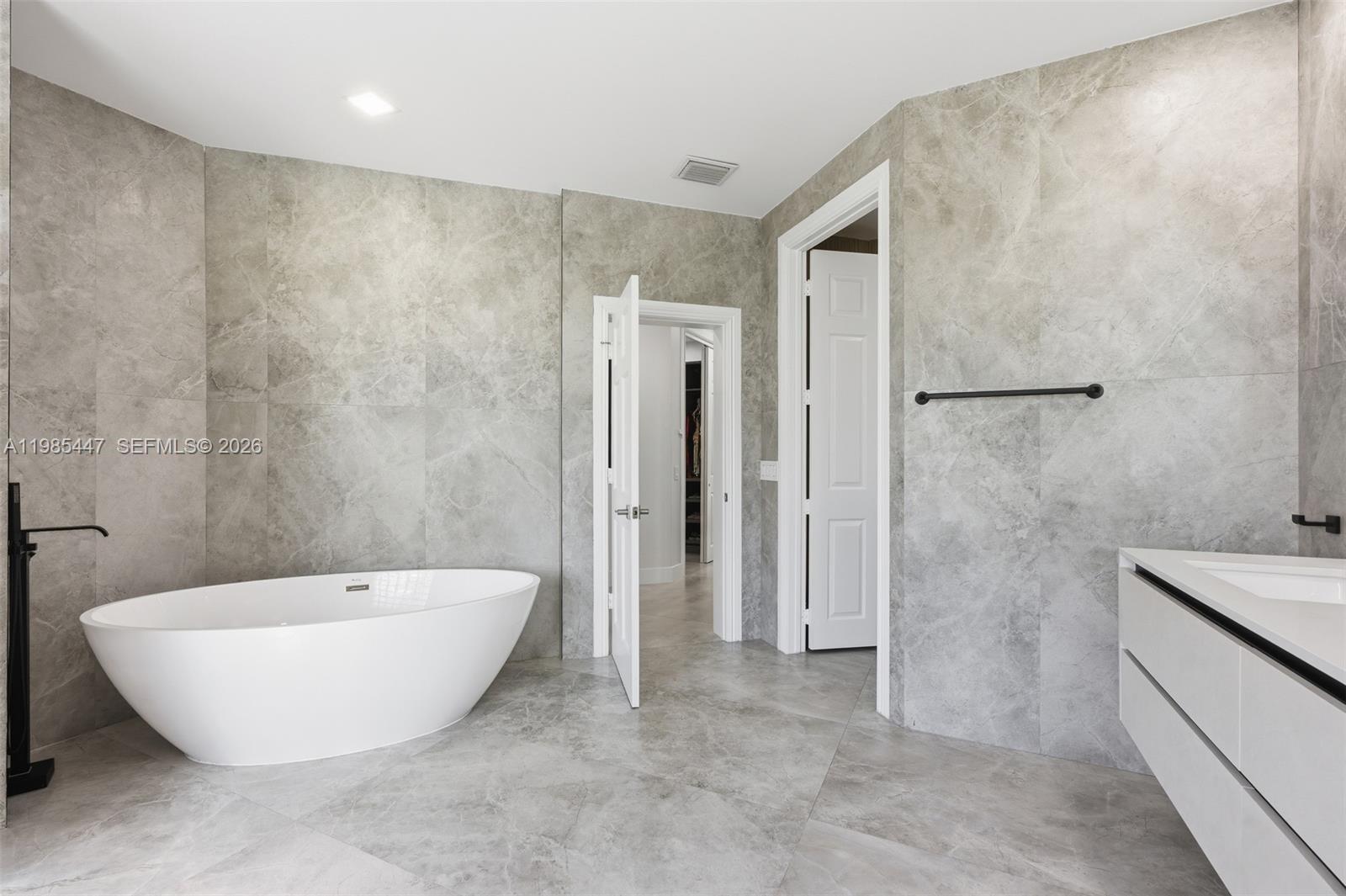 2517 Provence Cir Weston, FL 33327