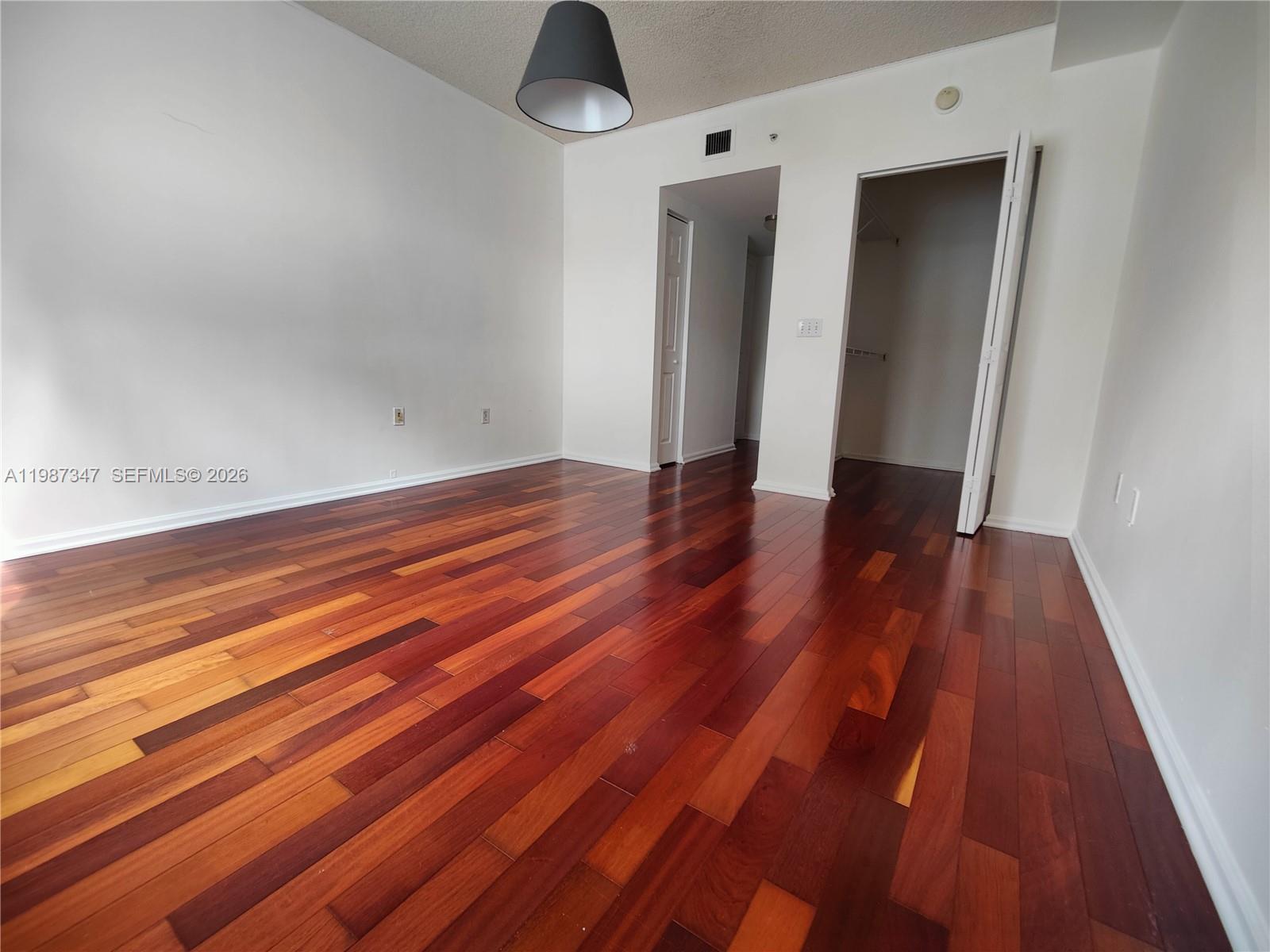 image Porto Bellagio Condo14