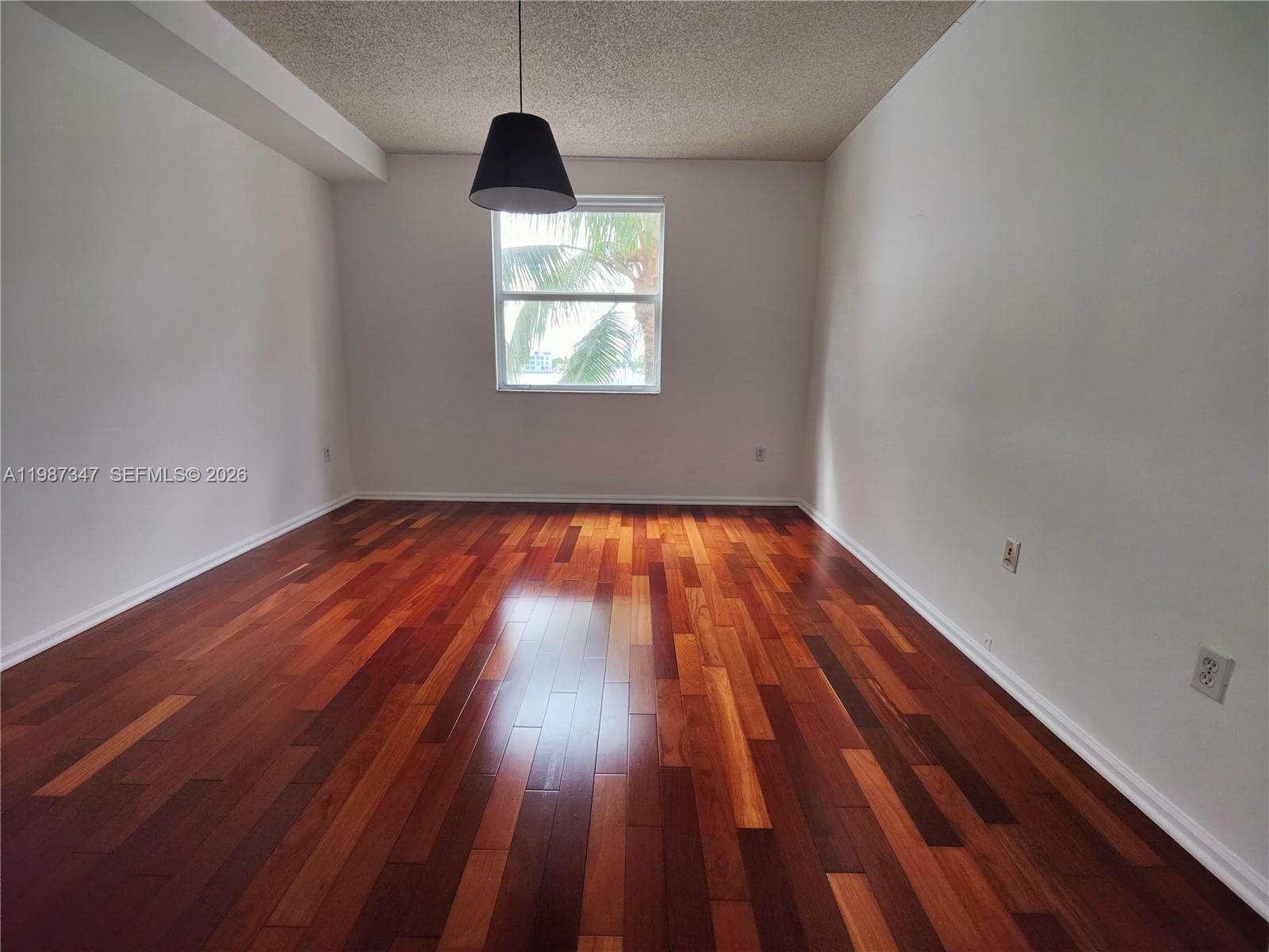 image Porto Bellagio Condo17