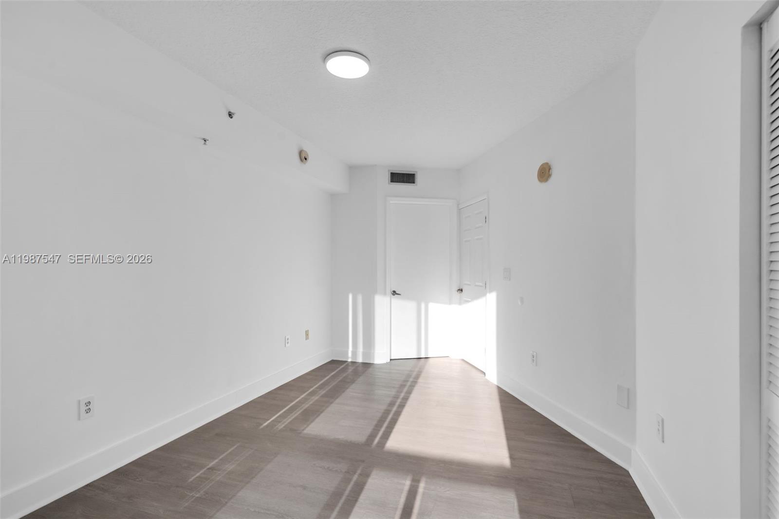 image The Bridgewater8