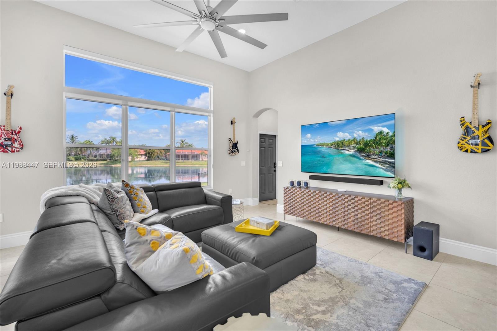 15977 SW 13th St Pembroke Pines, FL 33027