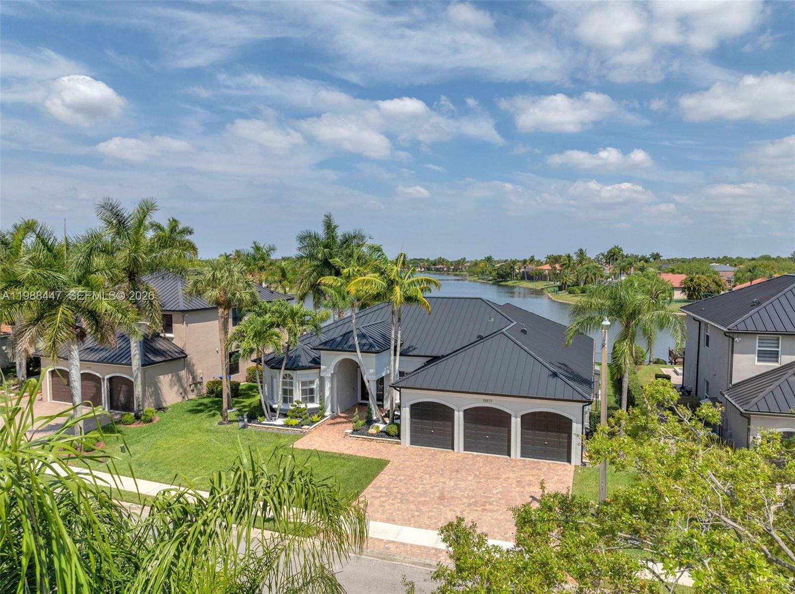 15977 SW 13th St Pembroke Pines, FL 33027